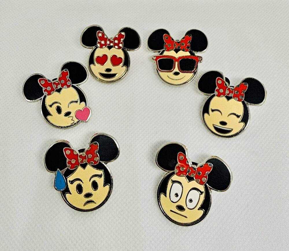 Disney Pins 6-piece Disney Pin Booster Set Emoji Blitz Game Minnie Face Heart